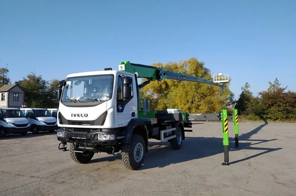 Оренда автовишки Iveco 51 метр у Києві
