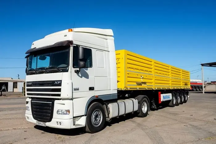 Вантажні перевезення DAF 22т/13.6м у Києві