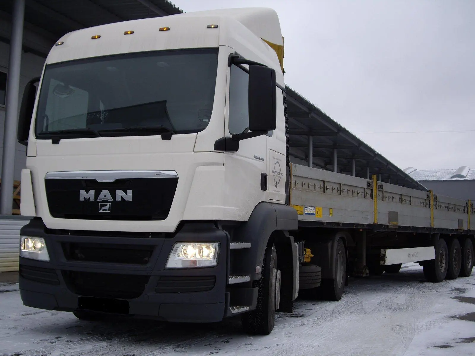 Вантажні перевезення Man 30т/13.8м у Києві