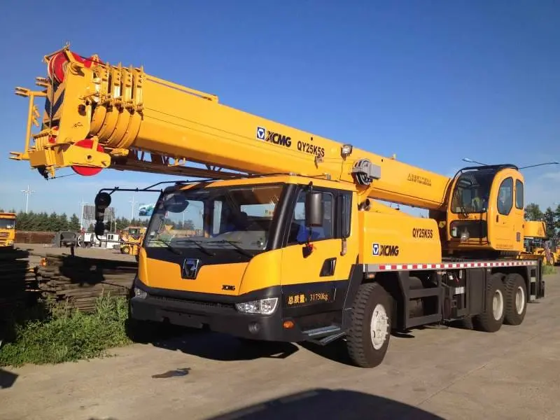 Оренда автокрана XCMG 25т 48м у Києві